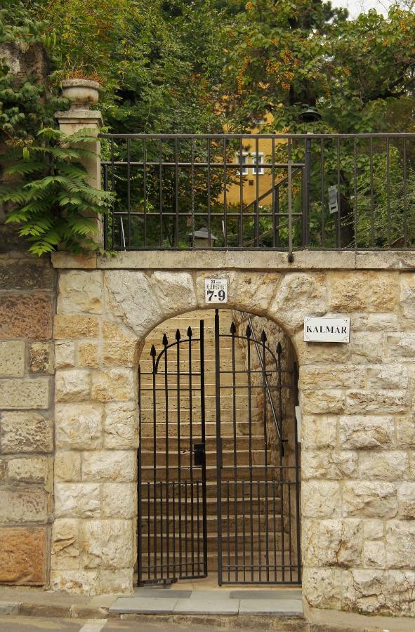 Kalmar Panzio Bed & Breakfast Budapest Exterior photo